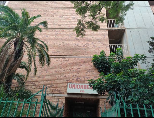 0.5 BEDROOM FLAT FOR SALE IN ARCADIA